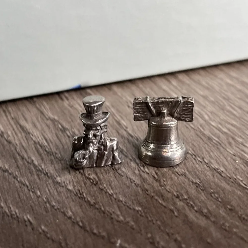 America! In-A-Box Board Game by Late for the Sky Monopoly Style Game  - Picture 8 of 10